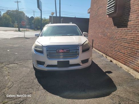 Used 2013 GMC Acadia Denali image 2
