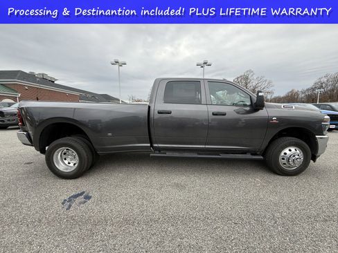 New 2026 RAM 3500 Tradesman AWD/4WD image 2