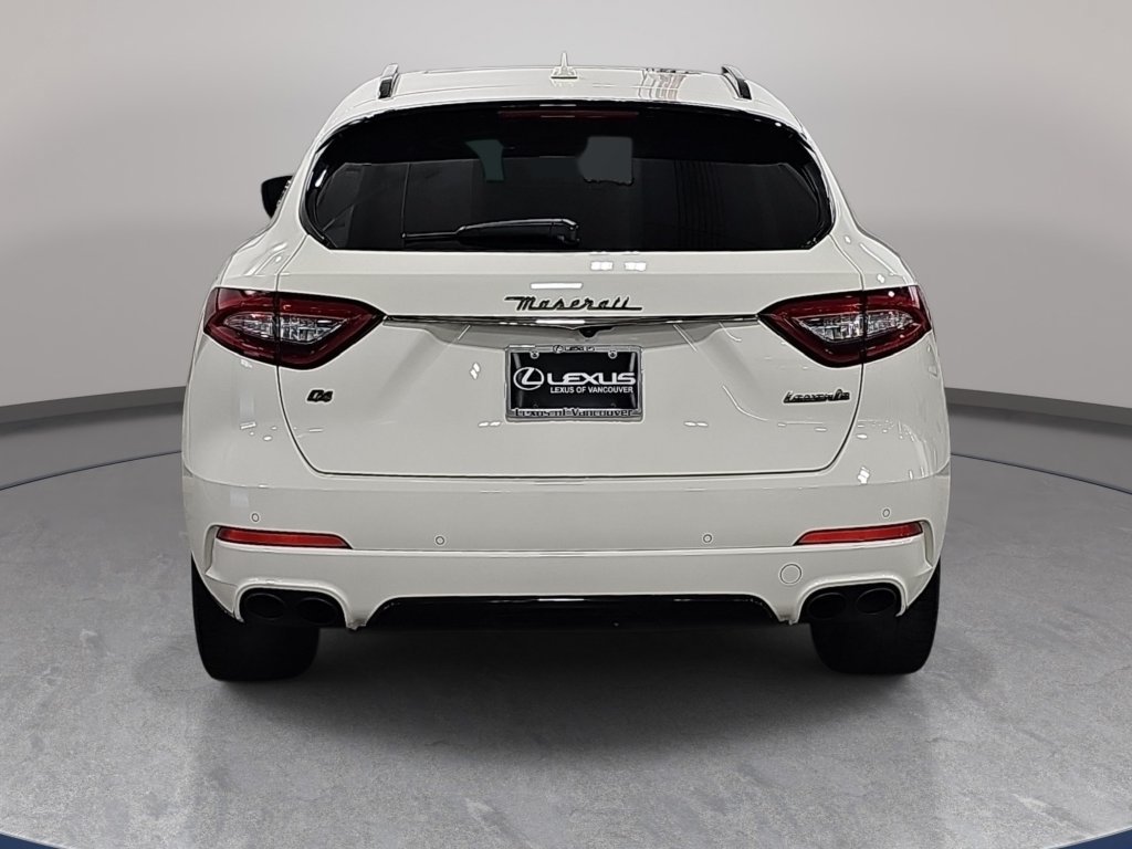 Used 2020 Maserati Levante AWD/4WD image 7