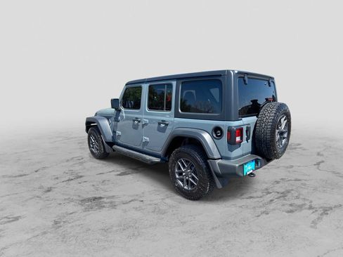 Used 2024 Jeep Wrangler Unlimited Sport AWD/4WD image 6