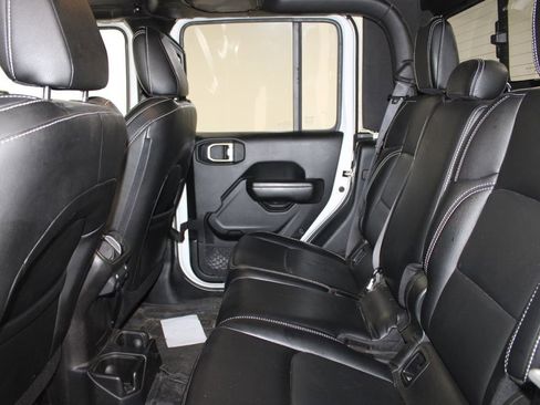 Used 2020 Jeep Gladiator Sport w/ Quick Order Package 24S AWD/4WD image 17