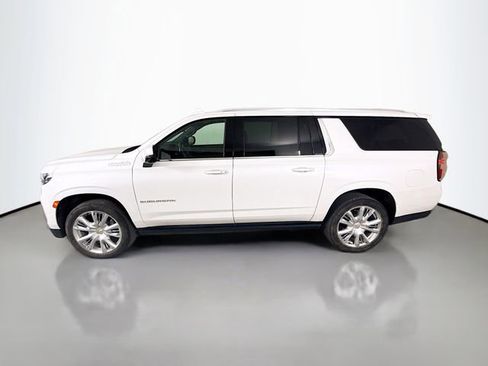 Used 2023 Chevrolet Suburban High Country image 6