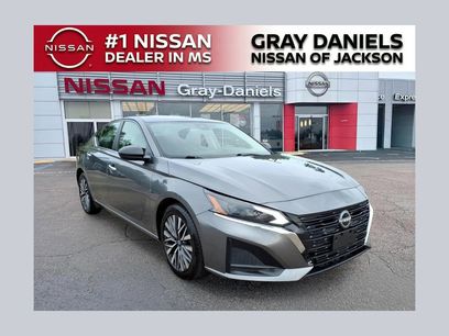 Used 2024 Nissan Altima 2.5 SV