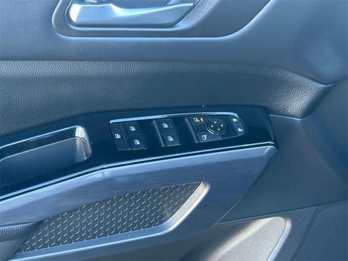 Certified 2023 Nissan Pathfinder SL image 18