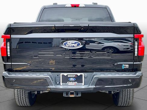 Used 2025 Ford F150 Lightning Flash AWD/4WD image 4