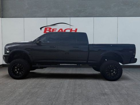 Used 2017 RAM 2500 Lone Star w/ Black Appearance Group AWD/4WD image 9