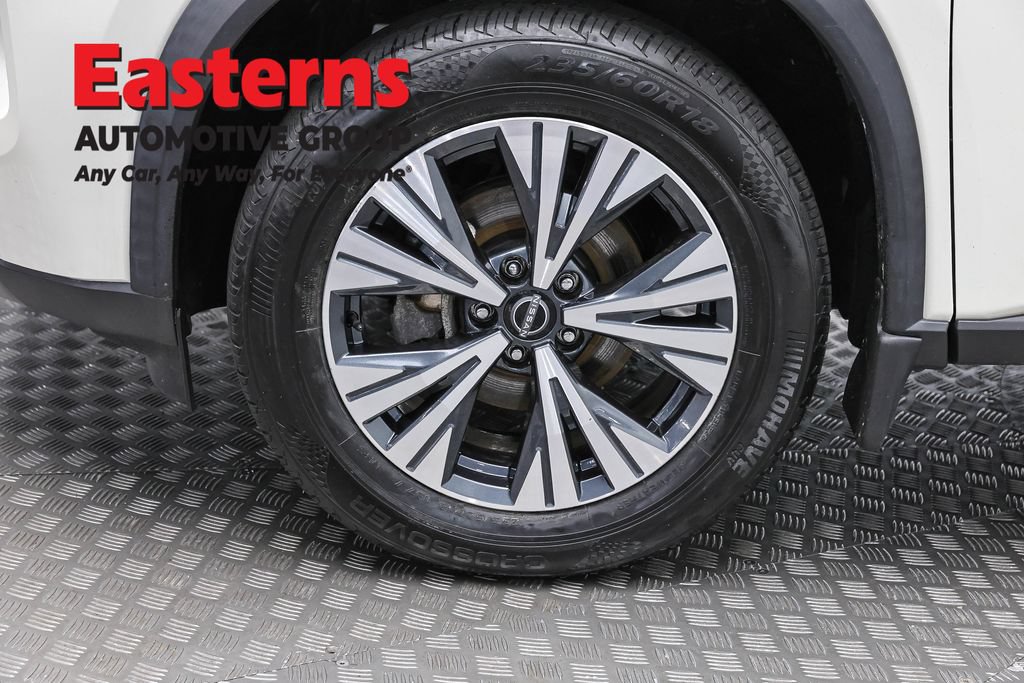 Used 2023 Nissan Rogue SV AWD/4WD image 33