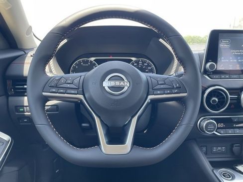 New 2025 Nissan Sentra SR image 8