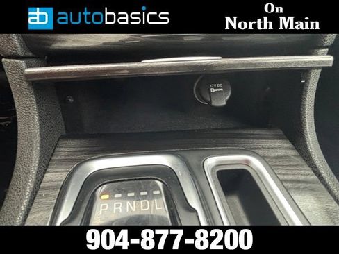 Used 2021 Chrysler 300 Touring w/ Chrome Appearance Package RWD image 37