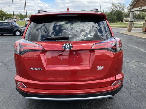 Used 2016 Toyota RAV4 XLE AWD/4WD image 4