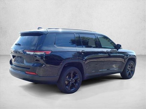 Used 2024 Jeep Grand Cherokee L Laredo AWD/4WD image 13
