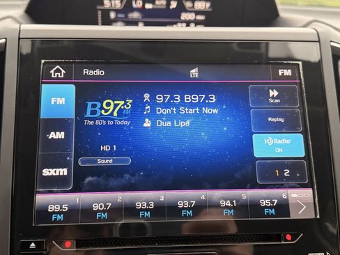 Used 2019 Subaru Crosstrek 2.0i Limited w/ Moonroof Package w/Navigation AWD/4WD image 18