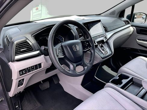 Used 2019 Honda Odyssey EX image 12