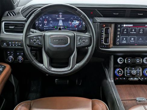 Used 2024 GMC Yukon Denali Ultimate image 4