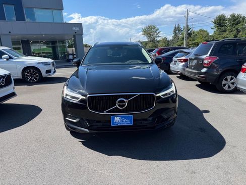 Used 2019 Volvo XC60 T6 Momentum w/ Multimedia Package image 3