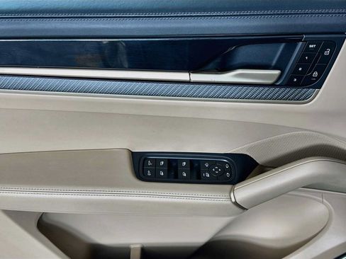 Certified 2024 Porsche Cayenne S AWD/4WD image 11