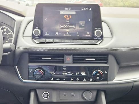 Certified 2023 Nissan Rogue SV w/ SV Premium B Package image 22