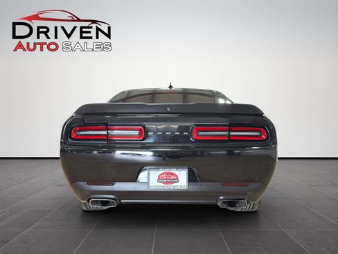 Used 2019 Dodge Challenger R/T Scat Pack image 5