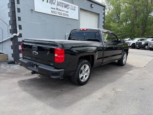 Used 2019 Chevrolet Silverado 1500 Custom w/ Custom Convenience Package AWD/4WD image 8