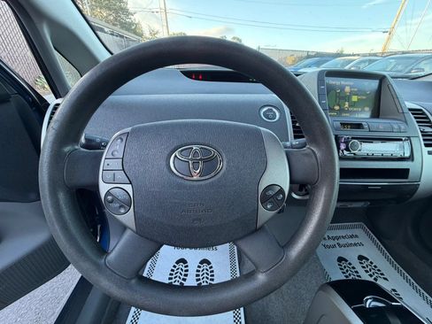 Used 2009 Toyota Prius w/ Pkg 2 FWD image 18