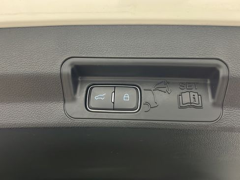 Used 2022 Ford Explorer ST w/ Equipment Group 401A AWD/4WD image 30