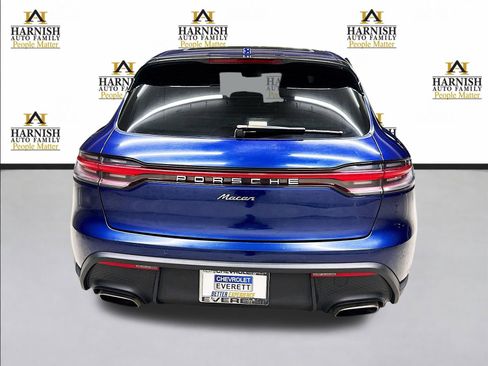 Used 2024 Porsche Macan Base image 6
