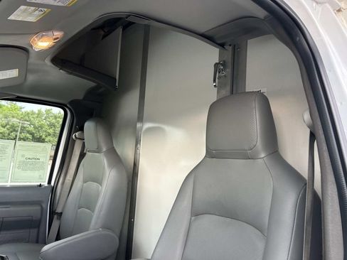 Used 2023 Ford E-350 and Econoline 350 Super Duty w/ Power Windows & Locks Group RWD image 33