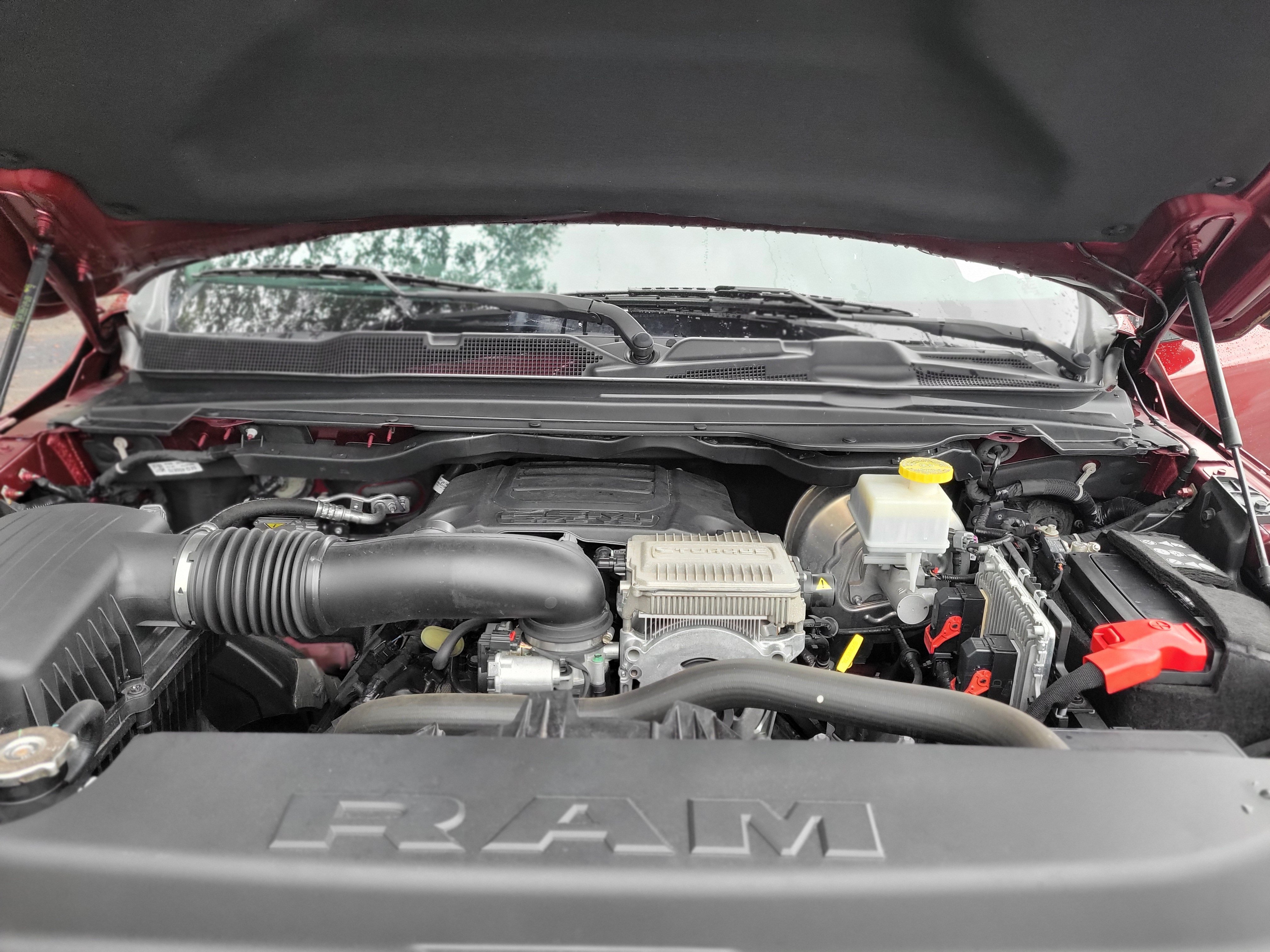 Used 2022 RAM 1500 Laramie AWD/4WD image 17