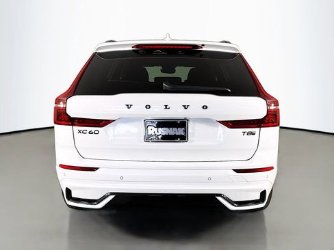 New 2026 Volvo XC60 T8 Ultra w/ Climate Package PRO image 6