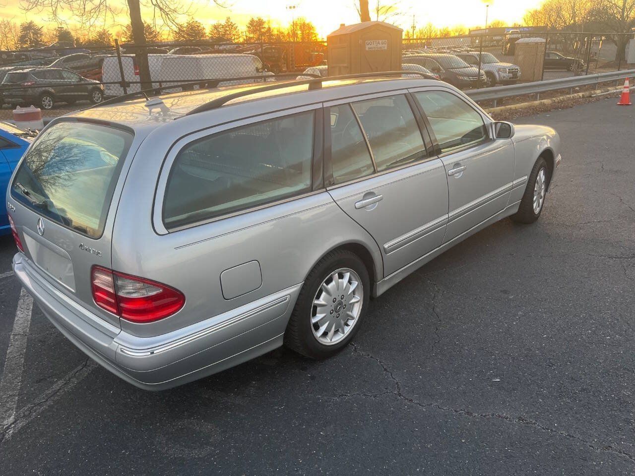 Used 2001 Mercedes-Benz E 320 4MATIC Wagon image 6