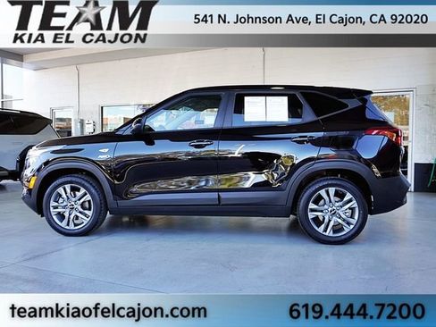 Certified 2022 Kia Seltos LX image 6