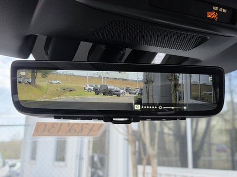 New 2026 Subaru Outback Touring AWD/4WD image 18