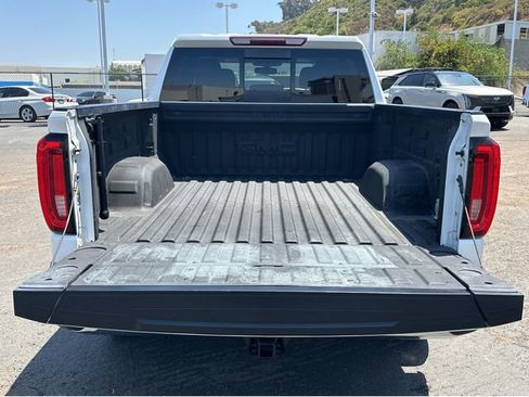 Used 2020 GMC Sierra 1500 SLT w/ SLT Premium Package RWD image 31