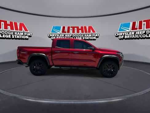 Used 2025 Chevrolet Colorado Trail Boss AWD/4WD image 9