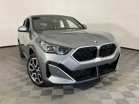 Used 2025 BMW X2 xDrive28i AWD/4WD image 8