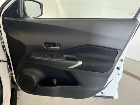 Used 2024 Nissan Kicks SV FWD image 29