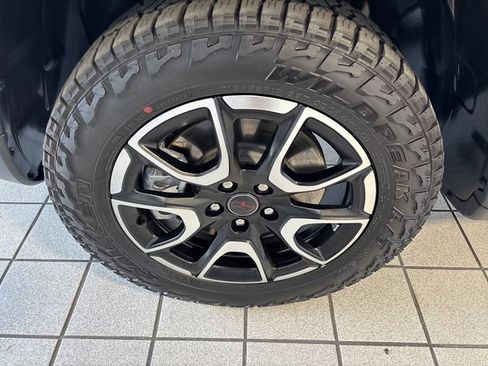 Used 2026 Jeep Compass Trailhawk AWD/4WD image 5