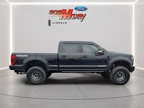 Used 2022 Ford F250 Lariat w/ Tremor Off-Road Package image 4