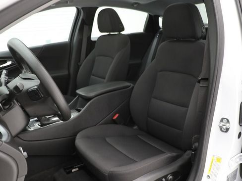 Used 2024 Chevrolet Malibu LT image 16