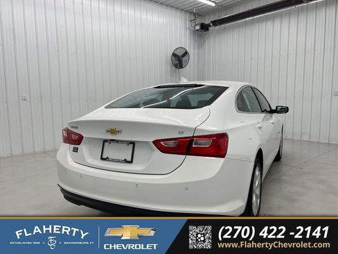 Used 2024 Chevrolet Malibu LT image 3