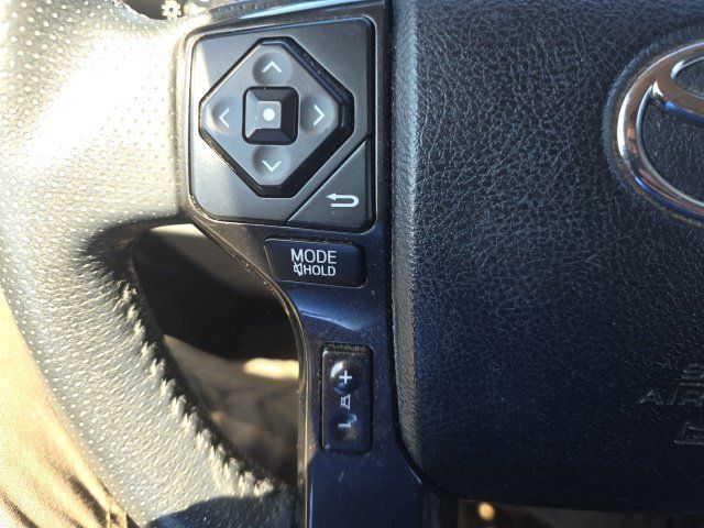 Used 2017 Toyota 4Runner TRD Off-Road AWD/4WD image 15