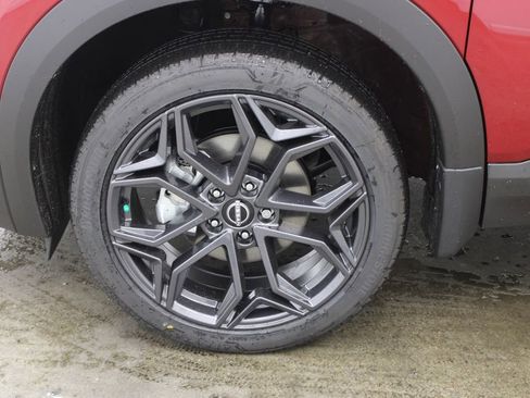 New 2026 Nissan Kicks SR w/ SR Premium Package image 28