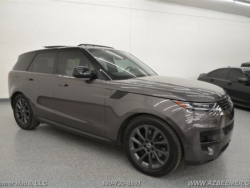Used 2024 Land Rover Range Rover Sport SE image 8