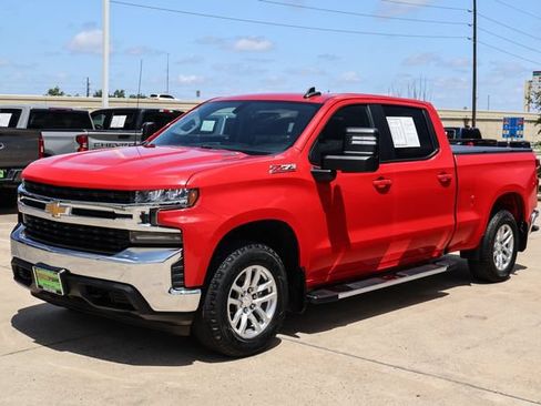 Used 2021 Chevrolet Silverado 1500 LT w/ Z71 Off-Road Package AWD/4WD image 3