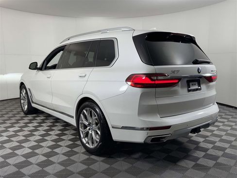 Used 2022 BMW X7 xDrive40i w/ Cold Weather Package image 8