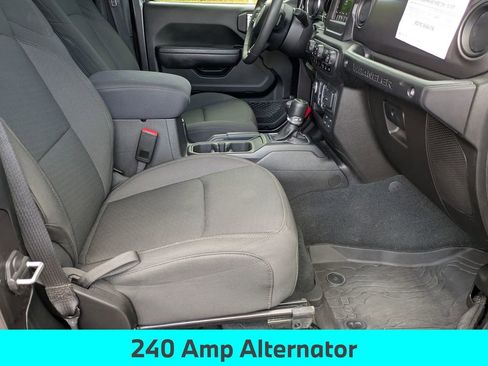 Used 2023 Jeep Wrangler Sport S image 31