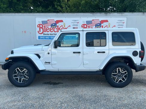 New 2025 Jeep Wrangler Sahara image 7