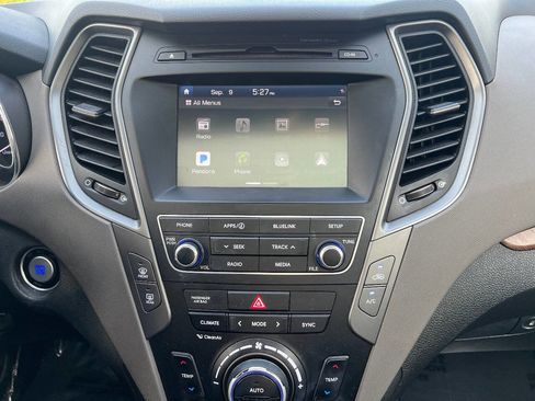 Used 2018 Hyundai Santa Fe Sport 2.0T AWD/4WD image 34