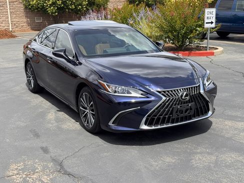 Used 2023 Lexus ES 300h w/ Premium Package FWD image 8