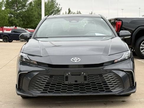 Used 2026 Toyota Camry SE w/ Convenience Package FWD image 8